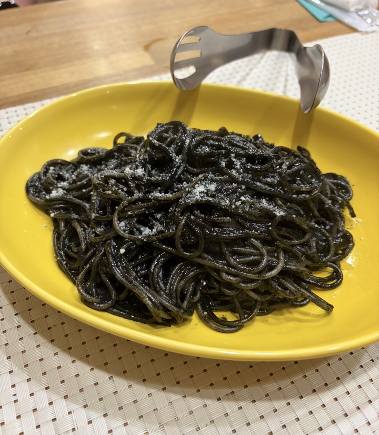 イカ墨パスタ
