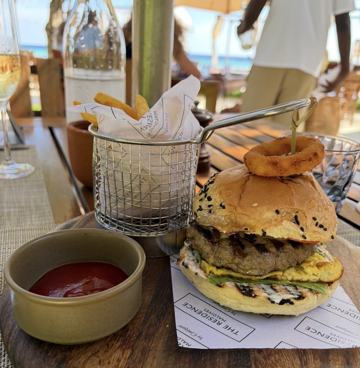 メイン：ビーフハンバーガー