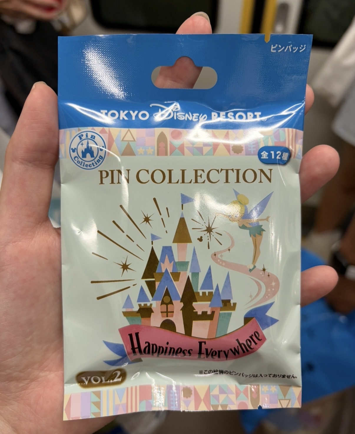 購入したピンバッジ