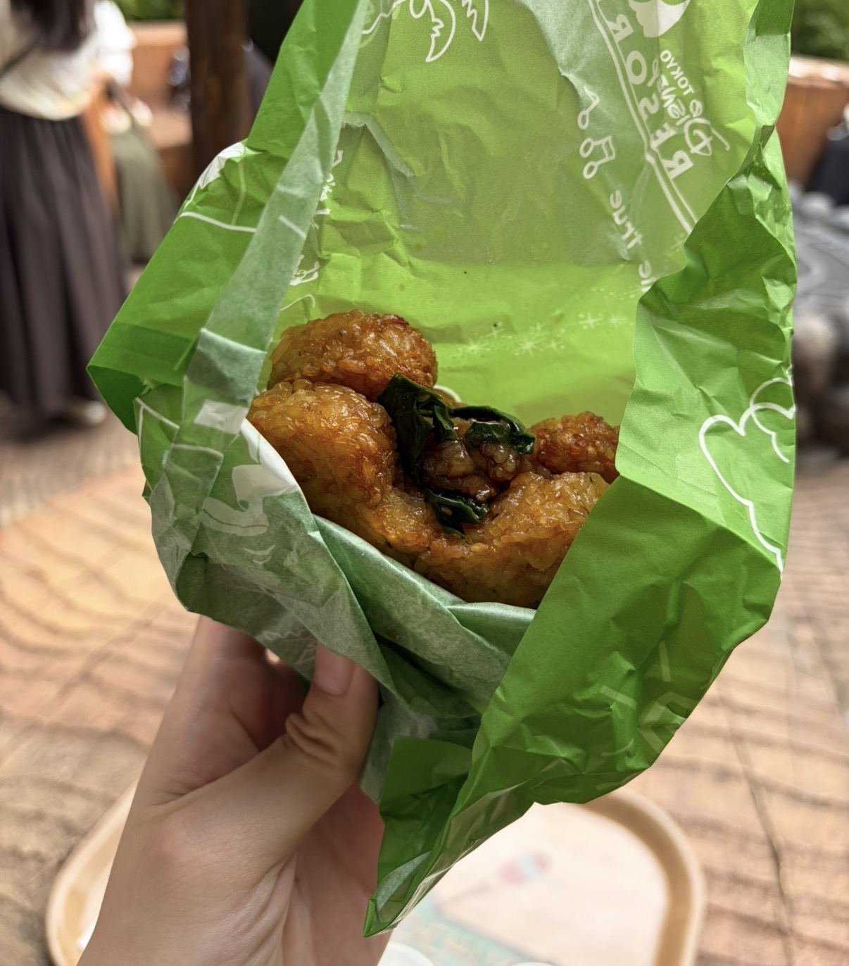 「おにぎりバーガー(牛カルビ)」(710円)